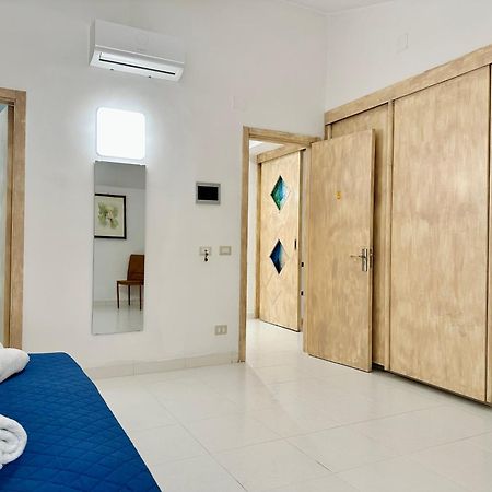 Unique Rooms In Centro Citta Bagno Privato E Climatizzatore Ragusa Exterior foto