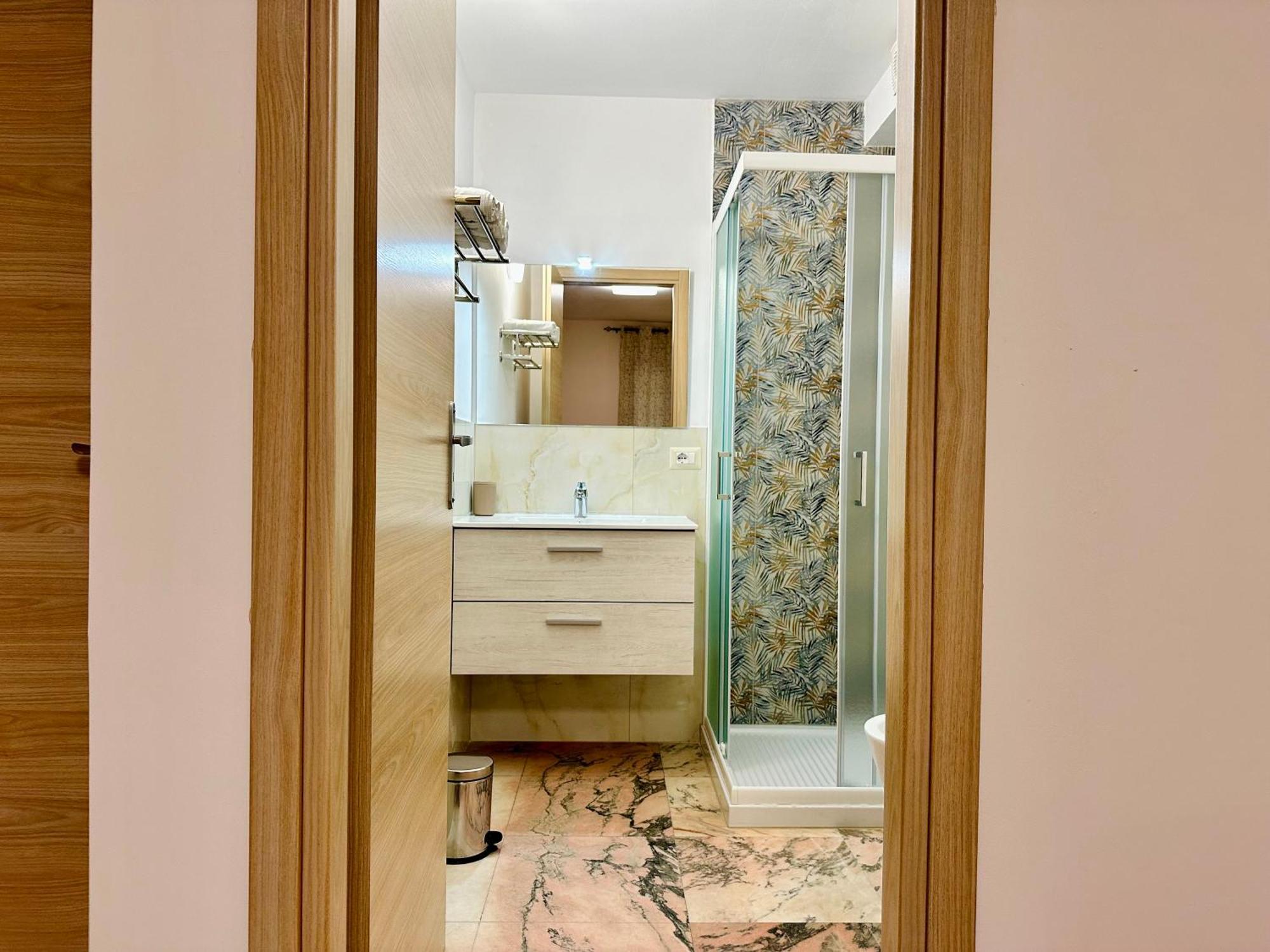 Unique Rooms In Centro Citta Bagno Privato E Climatizzatore Ragusa Exterior foto
