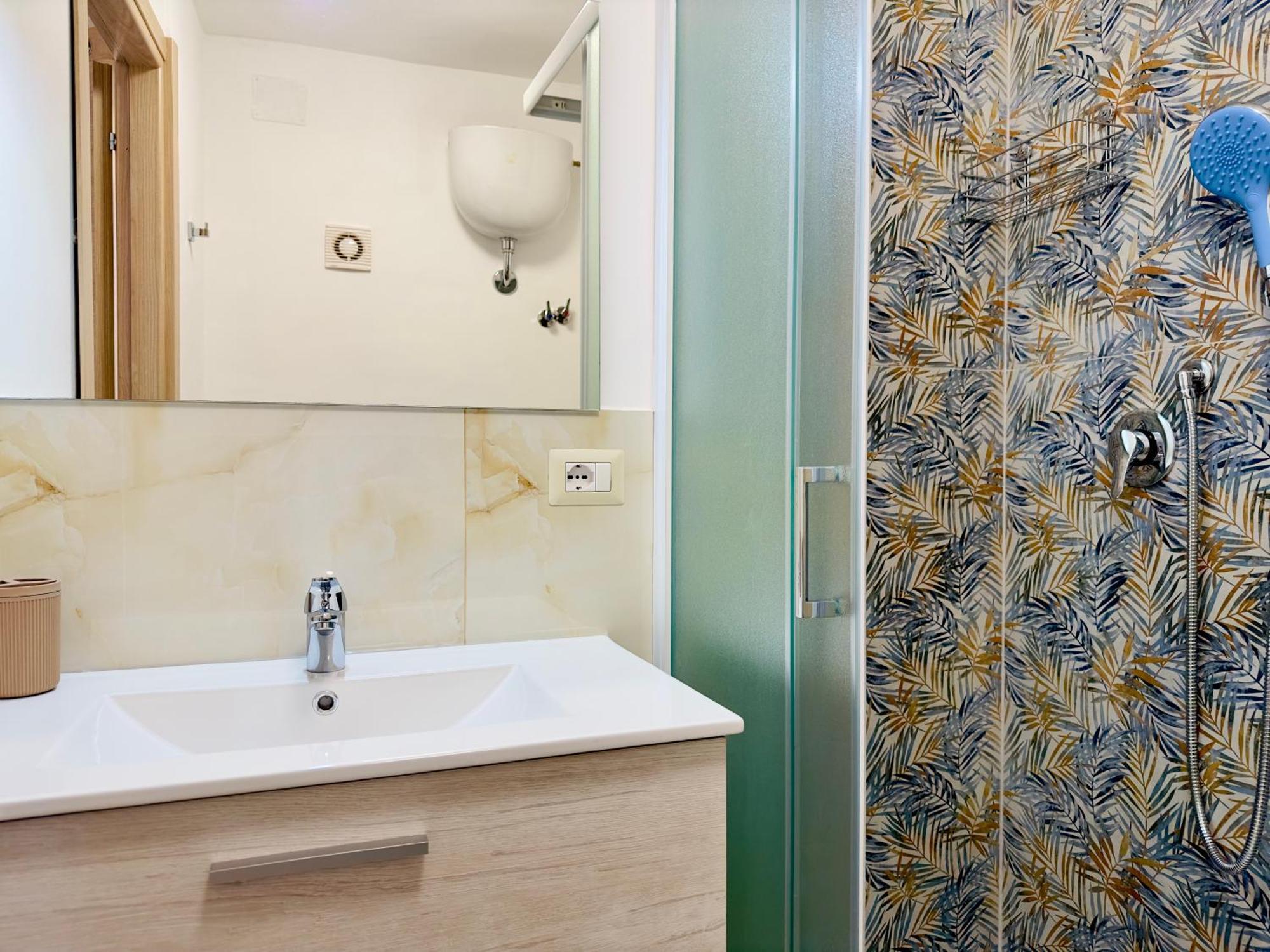 Unique Rooms In Centro Citta Bagno Privato E Climatizzatore Ragusa Exterior foto